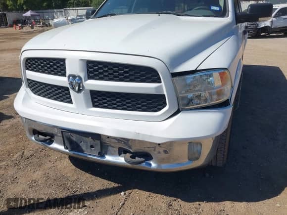 2015 Ram 1500 Big Horn z VIN 1C6RR6LG1FS661002, wystawiony jako IAAI lot #43402772 z przebiegiem 213 718 mil mil oraz . Historia ofert i sprzedaży dostępna na DreamBid. Obrazek 6.