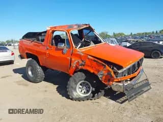 1985 Chevrolet Blazer K10 Utility HT with VIN 1G8EK18H5FF144613, listed as a IAAI auction lot 40464314 with Not provided miles and . Bid and sale history available at DreamBid. Image 1.