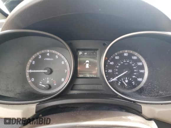 2018 Hyundai Santa Fe 2.4L z VIN 5XYZTDLB8JG546804, wystawiony jako Copart lot #70115275 z przebiegiem 141 974 mil mil oraz Czysty tytuł • Clean title. Historia ofert i sprzedaży dostępna na DreamBid. Obrazek 9.