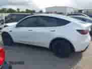 2023 Tesla Model Y Long Range с VIN 7SAYGDEE2PA071402, выставлен на аукционе IAAI как лот 42729170 с пробегом 31 865 миль миль и . История ставок и продаж доступна на DreamBid. Изображение 15.