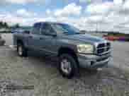 2007 Dodge 2500 SLT z VIN 3D7KS28C87G750710, wystawiony jako Copart lot #66853385 z przebiegiem 294 219 mil mil oraz Szkoda całkowita • Salvage title. Historia ofert i sprzedaży dostępna na DreamBid. Obrazek 4.