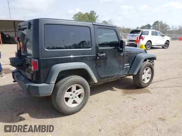 2018 Jeep Wrangler Sport with VIN 1C4AJWAG6JL856998, listed as a IAAI auction lot 41785595 with 179,310 mi miles and . Bid and sale history available at DreamBid. Image 4.