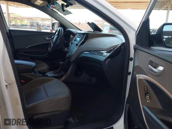 2016 Hyundai Santa Fe с VIN 5XYZU3LB0GG341087, выставлен на аукционе IAAI как лот 42521198 с пробегом 119 994 миль миль и . История ставок и продаж доступна на DreamBid. Изображение 5.