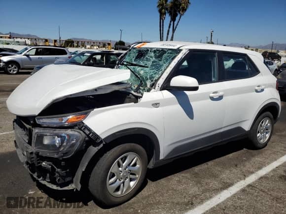2021 Hyundai Venue SE with VIN KMHRB8A31MU068553, listed as a Copart auction lot 68105444 with 84,345 mi miles and Salvage title. Bid and sale history available at DreamBid. Image 1.