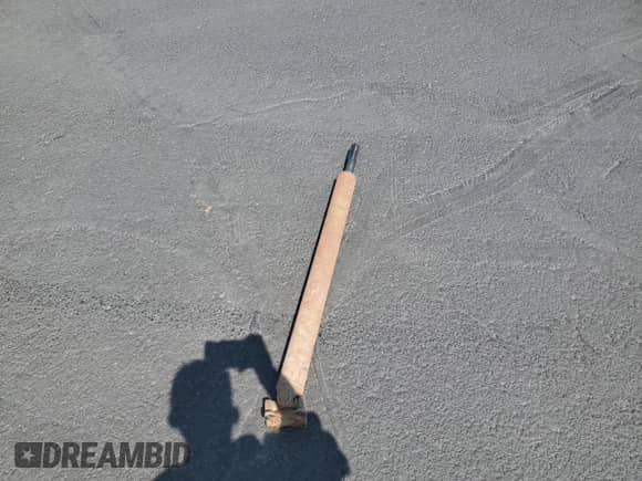 1999 Ford Explorer XLT with VIN 1FMZU34E1XZA28197, listed as a Copart auction lot 58852855 with 115,367 mi miles and Salvage title. Bid and sale history available at DreamBid. Image 13.