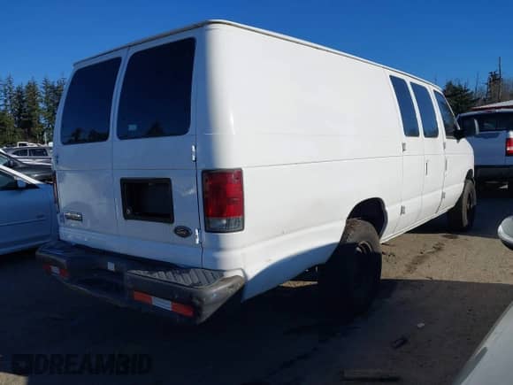 2006 Ford Econoline Cargo with VIN 1FTSS34L26DB14785, listed as a IAAI auction lot 41421286 with 202,580 mi miles and . Bid and sale history available at DreamBid. Image 4.
