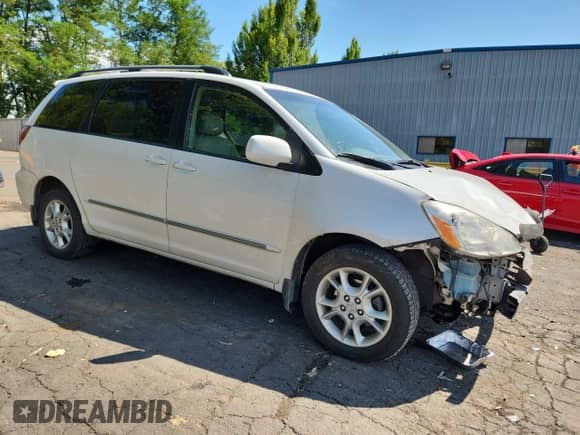 2004 Toyota Sienna XLE z VIN 5TDBA22C84S022517, wystawiony jako Copart lot #63709835 z przebiegiem 183 060 mil mil oraz Szkoda całkowita • Salvage title. Historia ofert i sprzedaży dostępna na DreamBid. Obrazek 4.