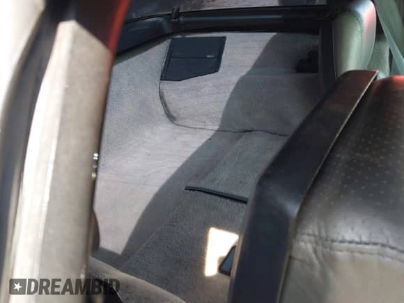 1985 Chevrolet Corvette с VIN 1G1YY078XF5130587, выставлен на аукционе IAAI как лот 43196691 с пробегом 58 995 миль миль и . История ставок и продаж доступна на DreamBid. Изображение 8.