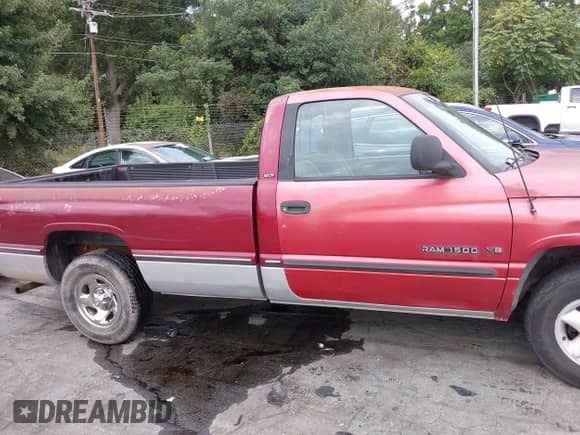 1996 Dodge 1500 с VIN 1B7HC16Y5TS543690, выставлен на аукционе IAAI как лот 43226169 с пробегом 367 892 миль миль и . История ставок и продаж доступна на DreamBid. Изображение 13.