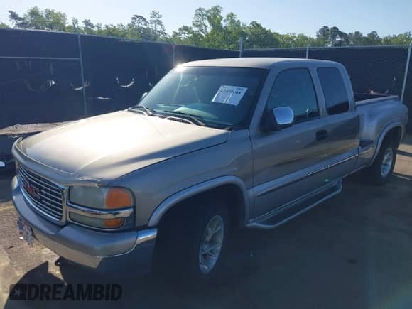 2002 GMC Sierra 1500 SLE с VIN 2GTEC19T721257163, выставлен на аукционе IAAI как лот 42049468 с пробегом 274 249 миль миль и . История ставок и продаж доступна на DreamBid. Изображение 2.