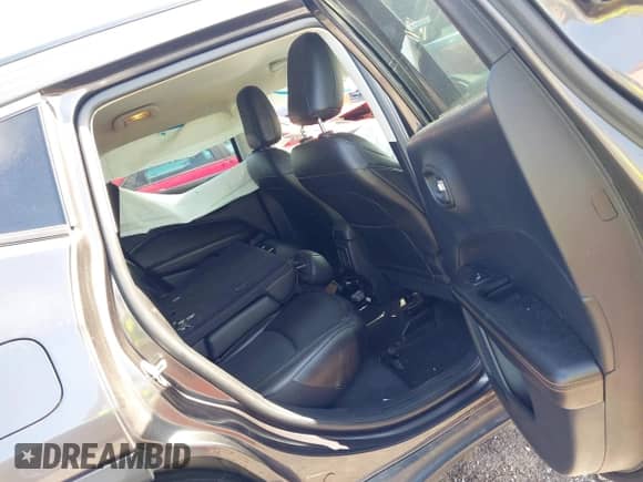 2021 Jeep Compass Limited z VIN 3C4NJCCB1MT522534, wystawiony jako IAAI lot #42689845 z przebiegiem 101 371 mil mil oraz . Historia ofert i sprzedaży dostępna na DreamBid. Obrazek 8.