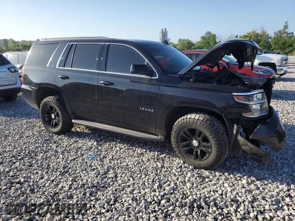 2017 Chevrolet Tahoe LT z VIN 1GNSKBKC3HR236369, wystawiony jako Copart lot #61392765 z przebiegiem 121 898 mil mil oraz Szkoda całkowita • Salvage title. Historia ofert i sprzedaży dostępna na DreamBid. Obrazek 4.