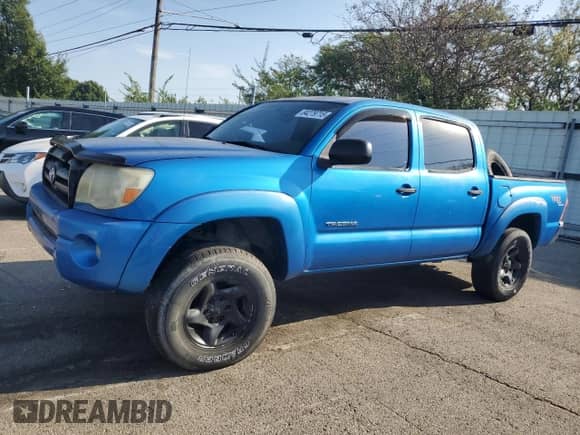 2005 Toyota Tacoma с VIN 5TELU42N05Z136914, выставлен на аукционе Copart как лот 84279715 с пробегом 235 904 миль миль и Чистый • Clean title. История ставок и продаж доступна на DreamBid. Изображение 1.