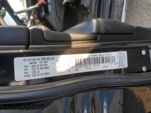 2015 Jeep Grand Cherokee Altitude z VIN 1C4RJFAG8FC730460, wystawiony jako Copart lot #70811055 z przebiegiem 227 670 mil mil oraz Czysty tytuł • Clean title. Historia ofert i sprzedaży dostępna na DreamBid. Obrazek 13.