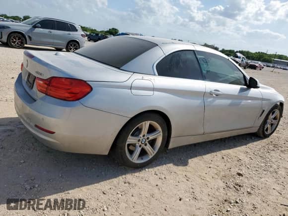 2015 BMW 4 Series 428i z VIN WBA3V7C53F5A24089, wystawiony jako Copart lot #59936155 z przebiegiem Nie podano mil oraz Szkoda całkowita • Salvage title. Historia ofert i sprzedaży dostępna na DreamBid. Obrazek 3.