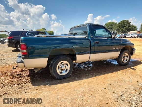 1998 Dodge 1500 with VIN 1B7HC16Z8WS513810, listed as a Copart auction lot 71231245 with 147,242 mi miles and Salvage title. Bid and sale history available at DreamBid. Image 3.