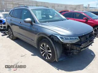 2022 Volkswagen Tiguan S z VIN 3VV1B7AX2NM005158, wystawiony jako IAAI lot #42512832 z przebiegiem 49 491 mil mil oraz . Historia ofert i sprzedaży dostępna na DreamBid. Obrazek 1.