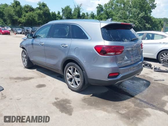 2019 Kia Sorento EX z VIN 5XYPHDA53KG604860, wystawiony jako IAAI lot #42642243 z przebiegiem 39 493 mil mil oraz . Historia ofert i sprzedaży dostępna na DreamBid. Obrazek 3.