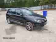 2012 Volkswagen Tiguan S с VIN WVGBV7AX7CW601904, выставлен на аукционе Copart как лот 85930635 с пробегом 206 624 миль миль и Чистый • Clean title. История ставок и продаж доступна на DreamBid. Изображение 4.