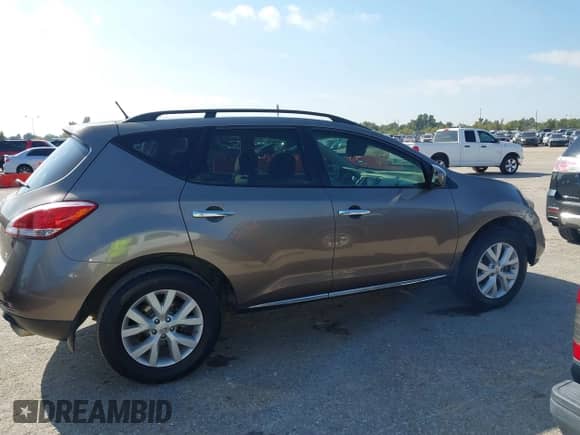 2014 Nissan Murano S with VIN JN8AZ1MU9EW403691, listed as a IAAI auction lot 43557433 with 174,801 mi miles and . Bid and sale history available at DreamBid. Image 13.