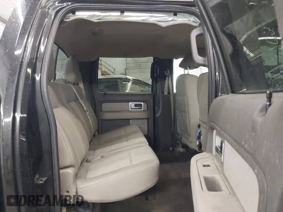 2010 Ford F-150 XL с VIN 1FTFW1EV8AFC58610, выставлен на аукционе IAAI как лот 39857623 с пробегом Не указан миль и . История ставок и продаж доступна на DreamBid. Изображение 8.