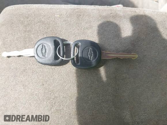 2001 Chevrolet S-10 LS with VIN 1GCCS195X18129569, listed as a IAAI auction lot 42515400 with 179,056 mi miles and . Bid and sale history available at DreamBid. Image 11.