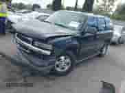 2005 Chevrolet Tahoe Z71 с VIN 1GNEC13TX5R145310, выставлен на аукционе IAAI как лот 42056793 с пробегом 159 002 миль миль и . История ставок и продаж доступна на DreamBid. Изображение 2.