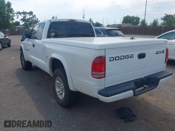 2001 Dodge Dakota Sport с VIN 1B7GG22N11S216198, выставлен на аукционе IAAI как лот 42914173 с пробегом 186 623 миль миль и . История ставок и продаж доступна на DreamBid. Изображение 3.