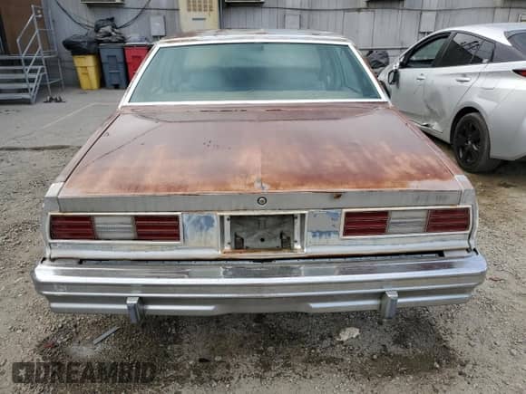 1978 Chevrolet Impala с VIN 1L69U8C118795, выставлен на аукционе Copart как лот 71737725 с пробегом 42 927 миль миль и Списание • Salvage title. История ставок и продаж доступна на DreamBid. Изображение 6.