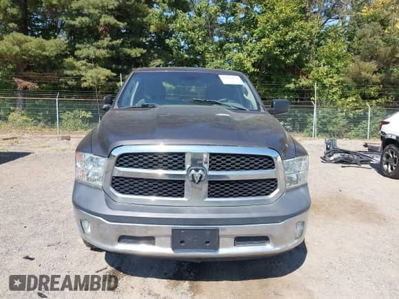 2014 Ram 1500 Tradesman z VIN 1C6RR7KG2ES302229, wystawiony jako IAAI lot #43192652 z przebiegiem 276 115 mil mil oraz . Historia ofert i sprzedaży dostępna na DreamBid. Obrazek 12.