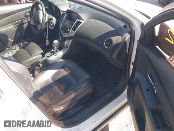 2014 Chevrolet Cruze 2LT с VIN 1G1PE5SB9E7132368, выставлен на аукционе IAAI как лот 43331362 с пробегом 178 318 миль миль и . История ставок и продаж доступна на DreamBid. Изображение 5.