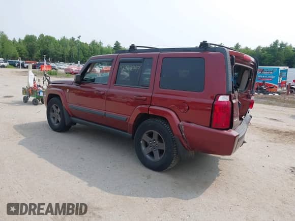 2008 Jeep Commander Sport с VIN 1J8HG48N98C203848, выставлен на аукционе IAAI как лот 42424047 с пробегом 119 272 миль миль и . История ставок и продаж доступна на DreamBid. Изображение 3.