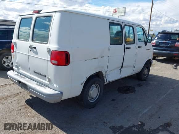 1994 Dodge RAM with VIN 2B7GB11X1RK133873, listed as a IAAI auction lot 42121118 with 163,948 mi miles and . Bid and sale history available at DreamBid. Image 4.