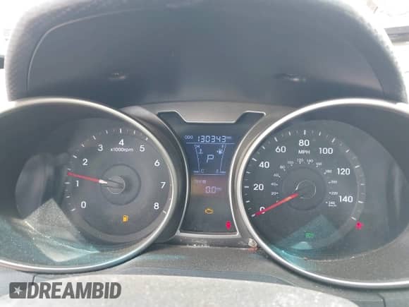 2012 Hyundai Veloster w/Black Int z VIN KMHTC6AD9CU054320, wystawiony jako IAAI lot #42750083 z przebiegiem 130 343 mil mil oraz . Historia ofert i sprzedaży dostępna na DreamBid. Obrazek 7.