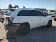 2018 Jeep Grand Cherokee Altitude z VIN 1C4RJFAG1JC211176, wystawiony jako Copart lot #85386285 z przebiegiem 108 565 mil mil oraz Szkoda całkowita • Salvage title. Historia ofert i sprzedaży dostępna na DreamBid. Obrazek 3.