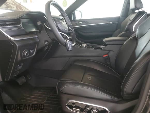 2022 Jeep Grand Cherokee Overland с VIN 1C4RJKDG6N8531834, выставлен на аукционе Copart как лот 58535695 с пробегом 41 168 миль миль и Списание • Salvage title. История ставок и продаж доступна на DreamBid. Изображение 7.