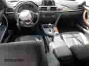 2014 BMW 3 Series 328i xDrive с VIN WBA3B5C57EP542543, выставлен на аукционе Copart как лот 70306685 с пробегом Не указан миль и Списание • Salvage title. История ставок и продаж доступна на DreamBid. Изображение 8.