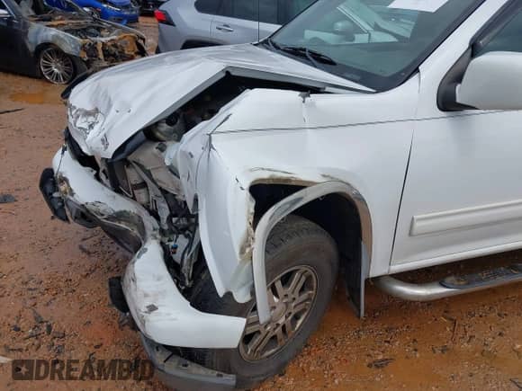 2011 Chevrolet Colorado 1LT z VIN 1GCHTCFE2B8127044, wystawiony jako IAAI lot #42245471 z przebiegiem 224 115 mil mil oraz . Historia ofert i sprzedaży dostępna na DreamBid. Obrazek 18.