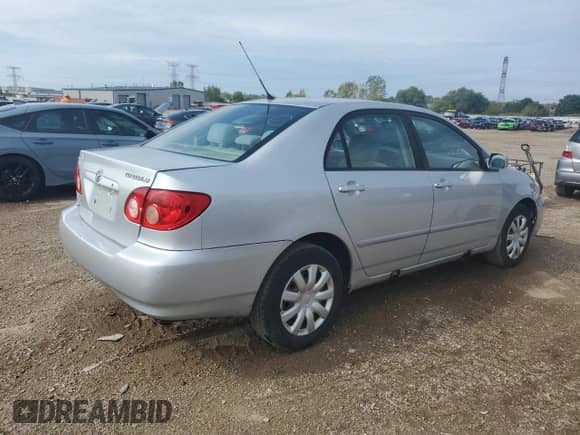 2005 Toyota Corolla LE с VIN 1NXBR32E85Z495620, выставлен на аукционе Copart как лот 81681645 с пробегом 125 652 миль миль и Списание • Salvage title. История ставок и продаж доступна на DreamBid. Изображение 3.
