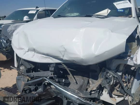 2019 Ford F-250 XL z VIN 1FT7X2B67KEE59717, wystawiony jako IAAI lot #42919060 z przebiegiem Nie podano mil oraz . Historia ofert i sprzedaży dostępna na DreamBid. Obrazek 10.