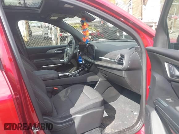 2024 Chevrolet Traverse AWD LT с VIN 1GNEVGKS8RJ195195, выставлен на аукционе IAAI как лот 41969382 с пробегом 24 738 миль миль и . История ставок и продаж доступна на DreamBid. Изображение 5.
