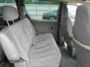 2002 Dodge Caravan Sport z VIN 1B4GP45352B573999, wystawiony jako Copart lot #58334775 z przebiegiem 153 575 mil mil oraz Szkoda całkowita • Salvage title. Historia ofert i sprzedaży dostępna na DreamBid. Obrazek 11.