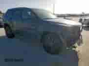 2017 Jeep Grand Cherokee Laredo z VIN 1C4RJFAG5HC889813, wystawiony jako Copart lot #63331865 z przebiegiem 122 344 mil mil oraz Szkoda całkowita • Salvage title. Historia ofert i sprzedaży dostępna na DreamBid. Obrazek 4.