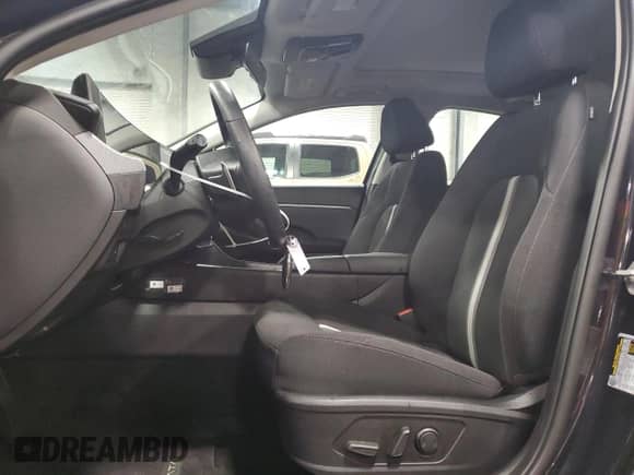 2025 Hyundai Sonata SEL Convenience с VIN KMHL14JA5SA463446, выставлен на аукционе Copart как лот 62718475 с пробегом 8 436 миль миль и Списание • Salvage title. История ставок и продаж доступна на DreamBid. Изображение 7.