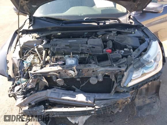 2017 Honda Accord EX-L с VIN 1HGCR2F83HA056940, выставлен на аукционе IAAI как лот 43289251 с пробегом Не указан миль и . История ставок и продаж доступна на DreamBid. Изображение 10.