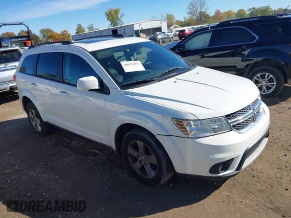 2011 Dodge Journey SXT z VIN 3D4PG5FG3BT523629, wystawiony jako IAAI lot #40623855 z przebiegiem 228 914 mil mil oraz . Historia ofert i sprzedaży dostępna na DreamBid. Obrazek 1.