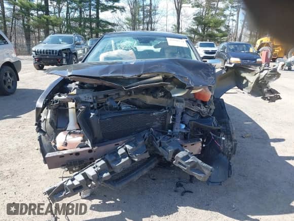 2012 Chrysler 300 C Luxury Series с VIN 2C3CCAPT3CH253909, выставлен на аукционе IAAI как лот 41990734 с пробегом 95 881 миль миль и . История ставок и продаж доступна на DreamBid. Изображение 12.