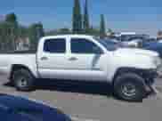 2014 Toyota Tacoma PreRunner z VIN 5TFJX4GN0EX030638, wystawiony jako IAAI lot #43008674 z przebiegiem 94 142 mil mil oraz . Historia ofert i sprzedaży dostępna na DreamBid. Obrazek 14.