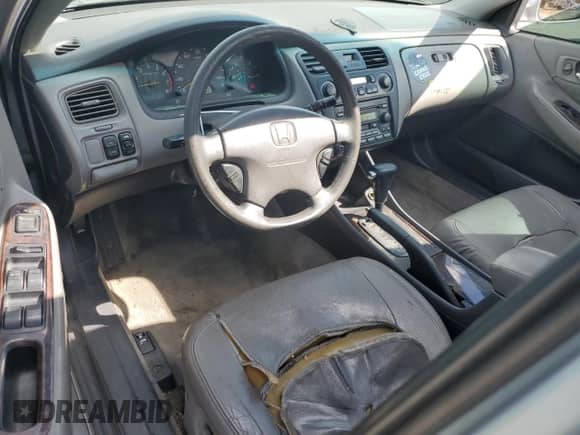 2002 Honda Accord EX with VIN 1HGCG16592A075215, listed as a Copart auction lot 81892355 with 220,909 mi miles and Salvage title. Bid and sale history available at DreamBid. Image 8.