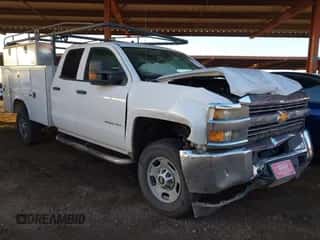 2015 Chevrolet Silverado 2500HD Work Truck с VIN 1GB2CUEG1FZ519337, выставлен на аукционе IAAI как лот 43461181 с пробегом 246 273 миль миль и . История ставок и продаж доступна на DreamBid. Изображение 1.